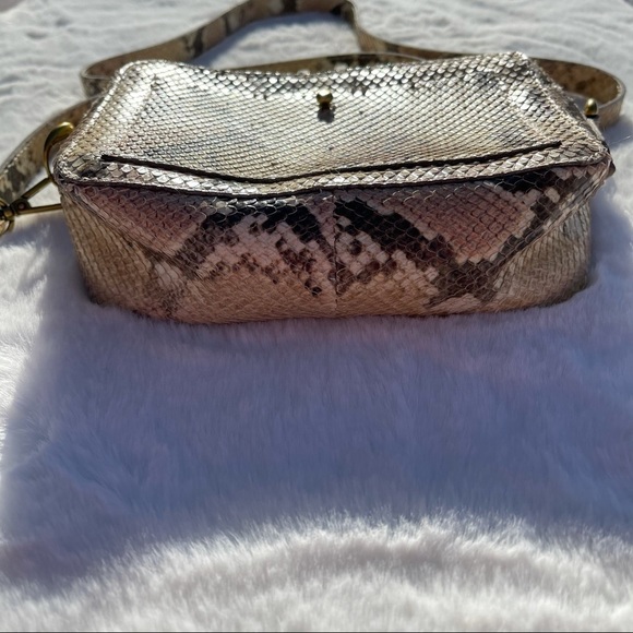 Madewell The Transport Snake Leather Camera Bag - Picture 4 of 12
